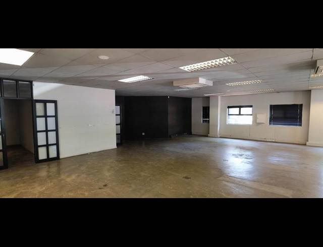 BUSINESS PROPERTY TO RENT IN ERASMUSKLOOF